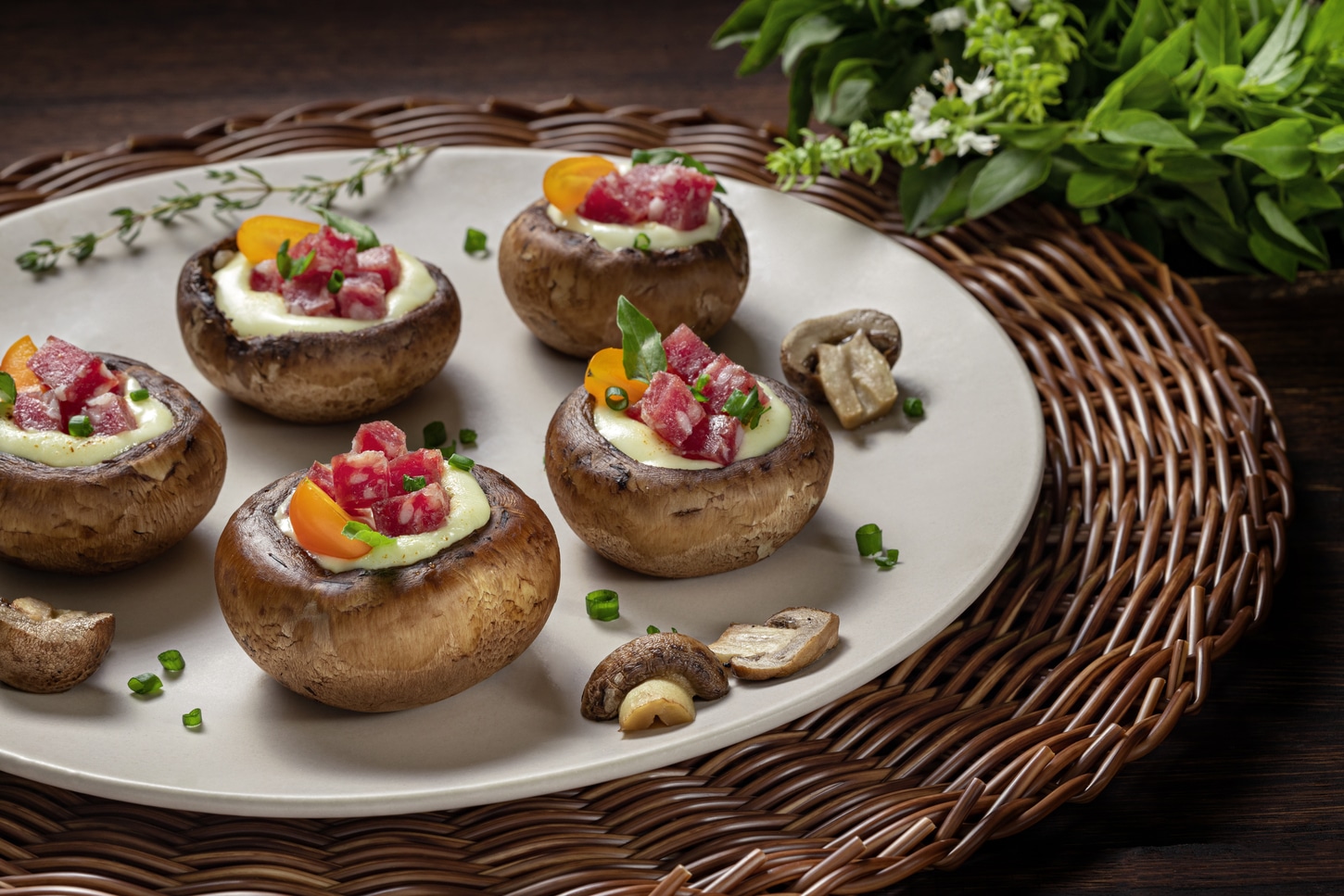 Cogumelos Recheados com Salaminho Ceratti