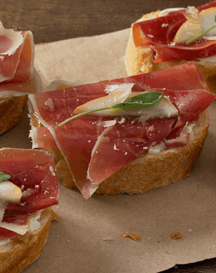 Mini Bruschetta de Presunto Cru Espanhol Ceratti
