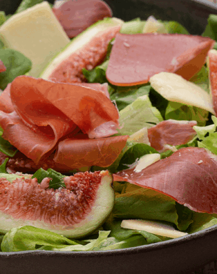 Salada com Presunto Cru Espanhol Ceratti
