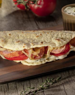 64 Piadina Romagnola com Linguica Calabresa Apimentada