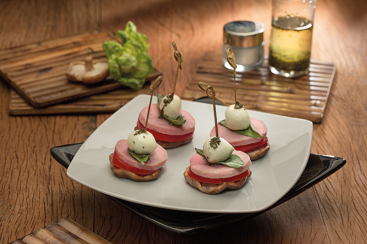 Funghi Caprese com Tender